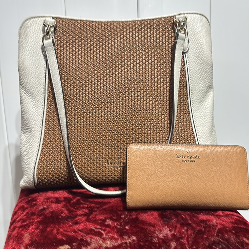 Kate Spade New York Jackson Straw medium triple compartment with wallet